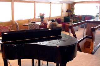 Le Montrachet Saloon looking Aft